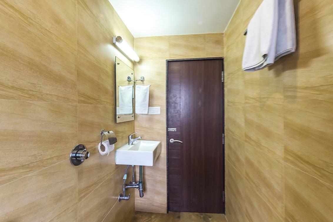Hotel Kirti Jāmnagar Εξωτερικό φωτογραφία