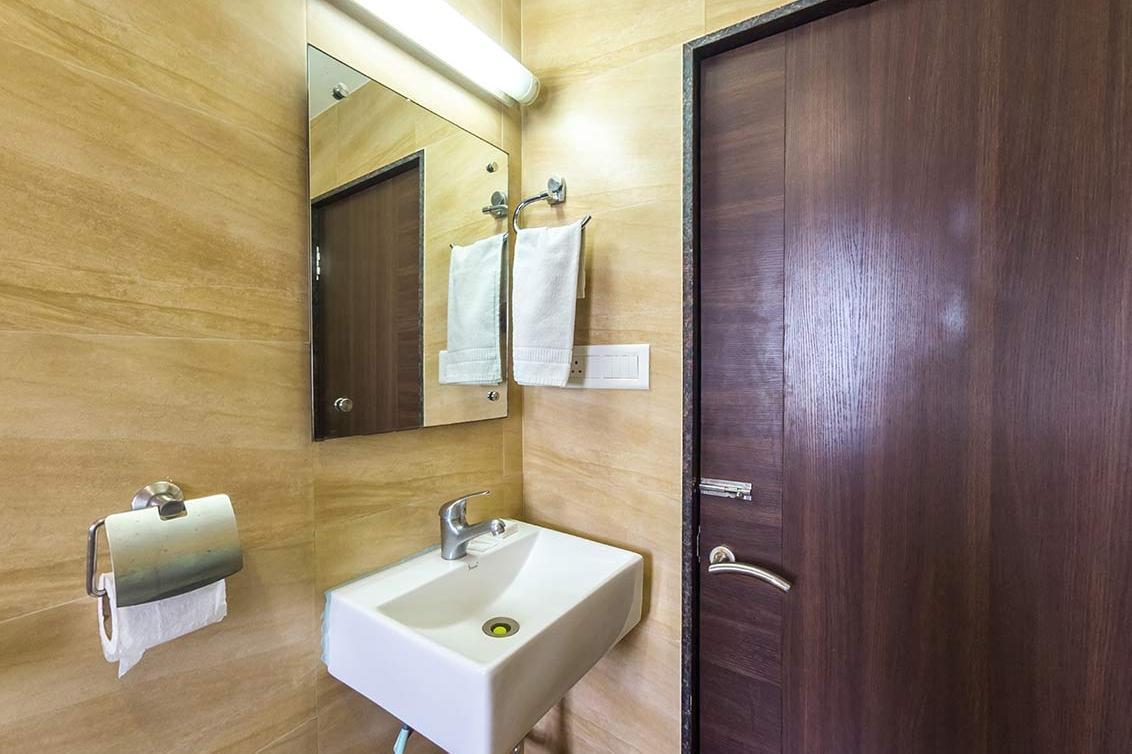 Hotel Kirti Jāmnagar Εξωτερικό φωτογραφία